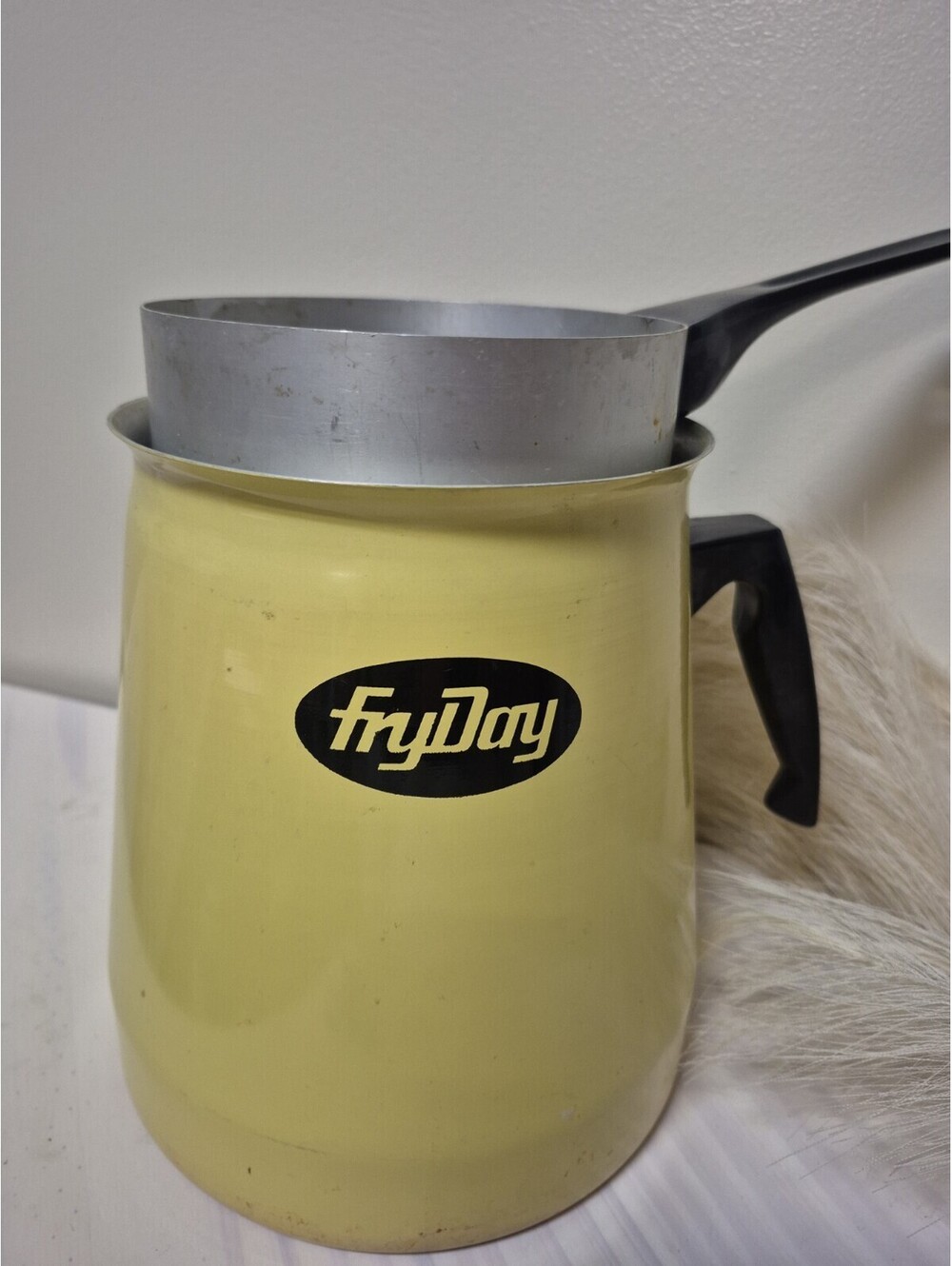 FryDay vintage stovetop Fryer ~ no mess deep fryer ~ manual fryer pot & strainer